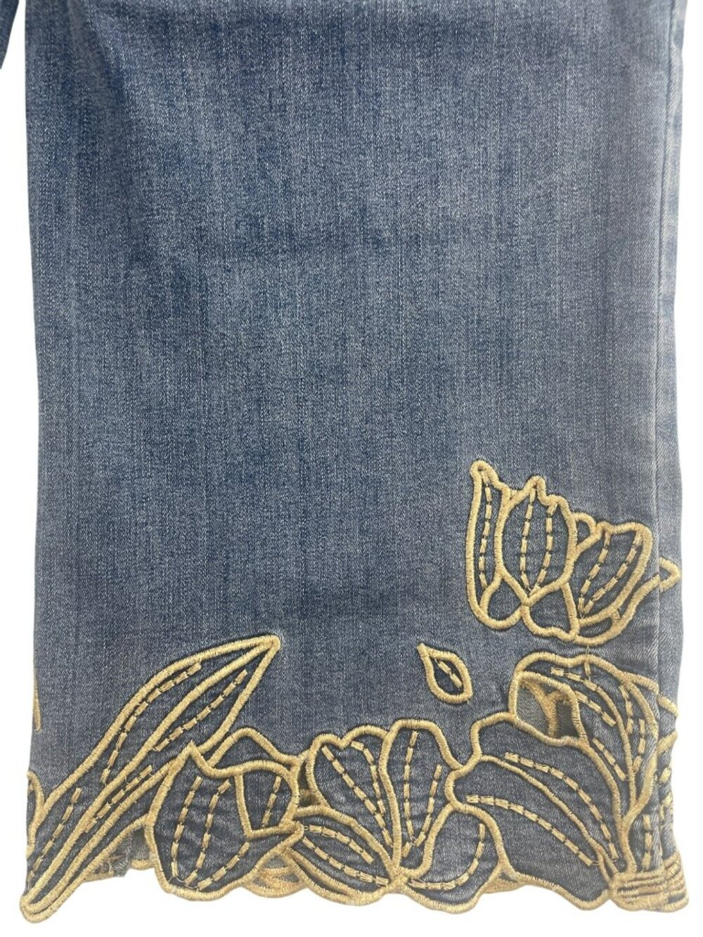 Charlie Embroidered Cropped Denim Jeans Medium Blue Floral Design Women's Size 2 - Picture 7 of 12